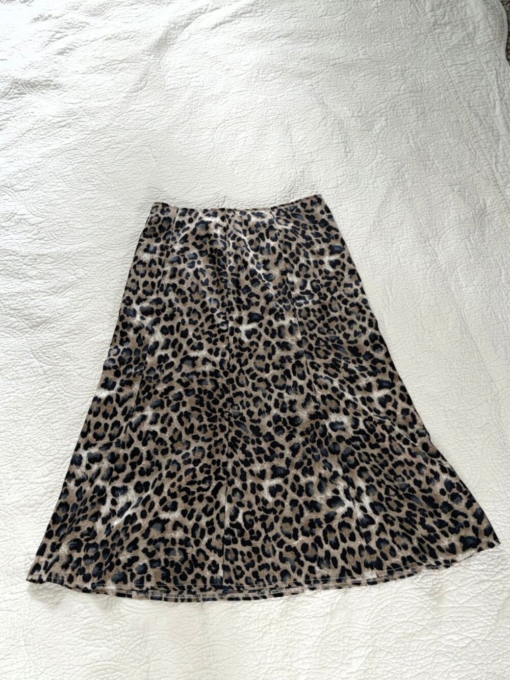 Lulus Blue Tan Gray Leopard Print Satin Midi Skirt Size Small Animal Pattern - Picture 6 of 7
